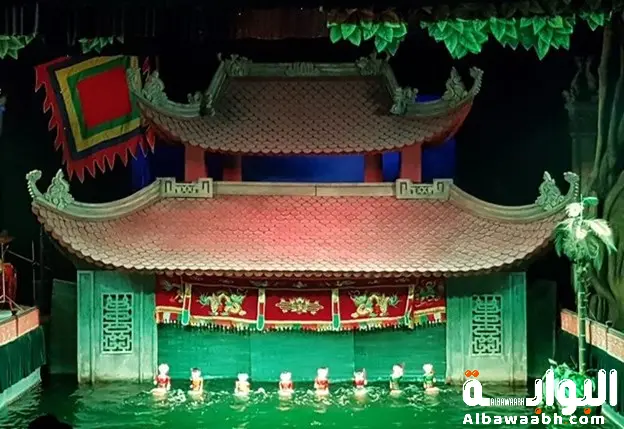 مسرح ثانغ لونغ للدمى المائية