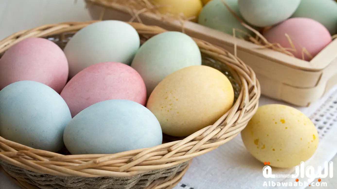 تلوين البيض بألوان طبيعية