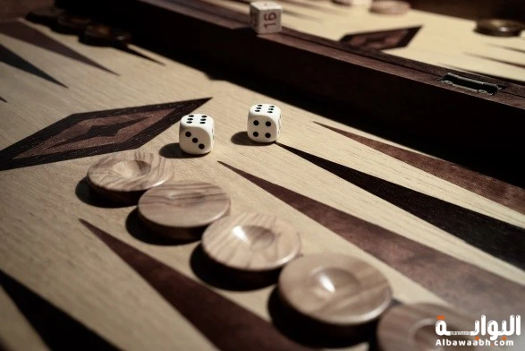 طريقة لعب الطاولة