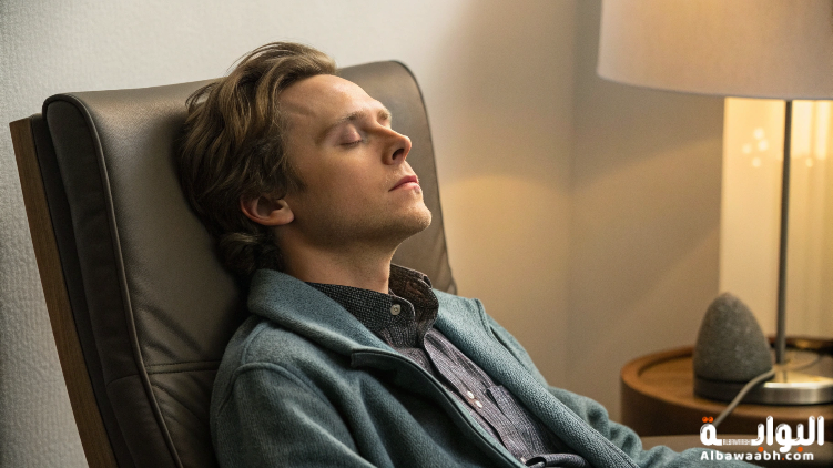 أفضل 7 طرق للبقاء مستيقظا عند الشعور بالكسل