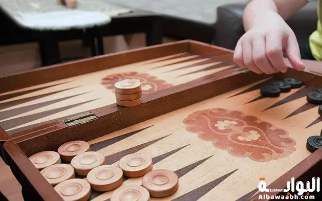 طريقة لعب الطاولة