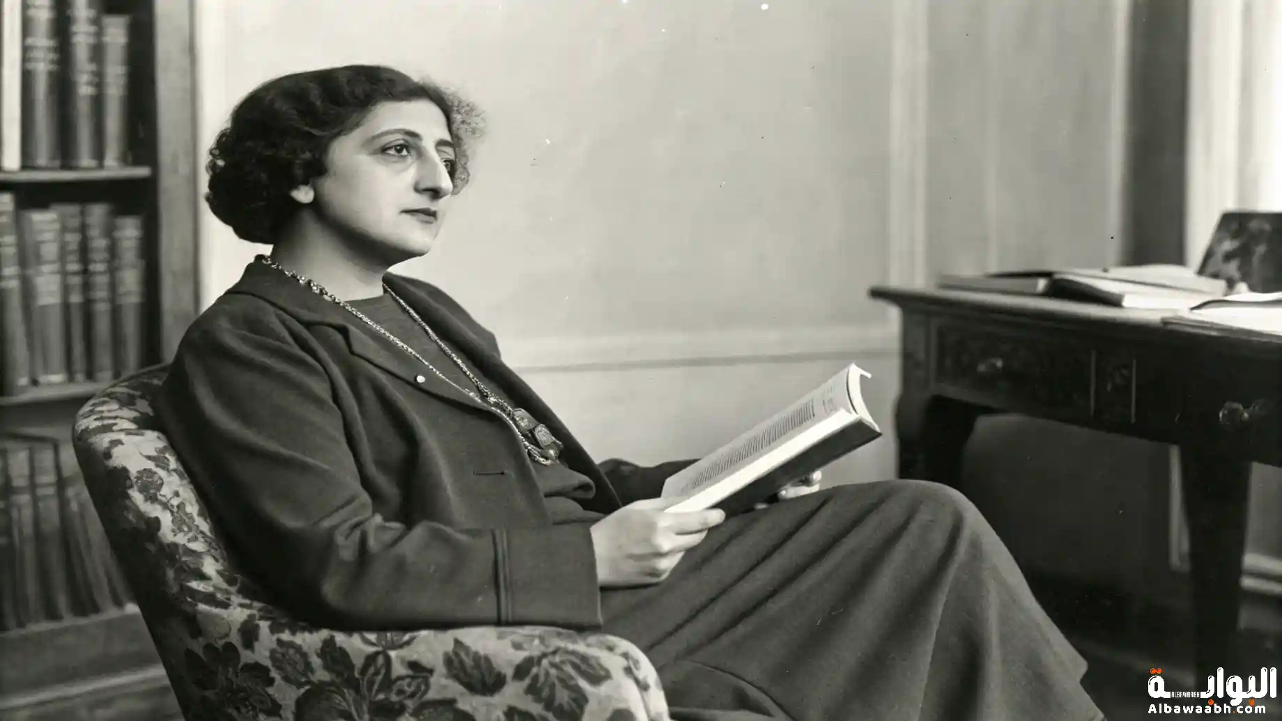 الأديبة اللبنانية مي زيادة	