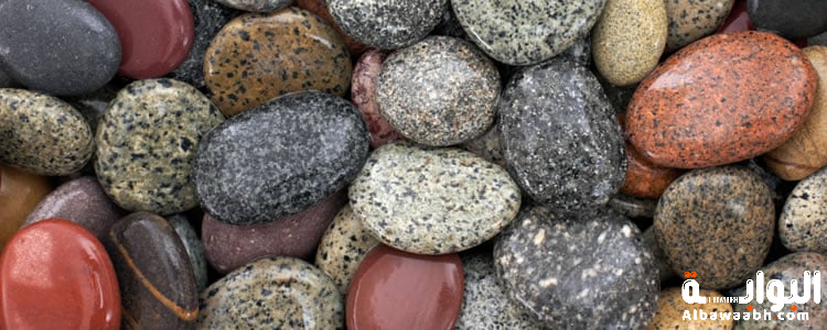 الصخور التي تنمو