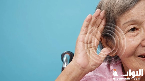 أسباب ضعف السمع التدريجي عند كبار السن فوق 60 سنة